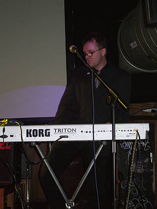 Autons live at Dandelion night, Cargo, Shoreditch - 6/2/07